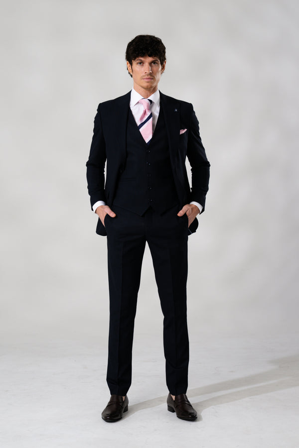 'Spector' 3-Piece Suit